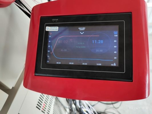 標準室の温度と湿度を測定する装置 5%~95%RH範囲